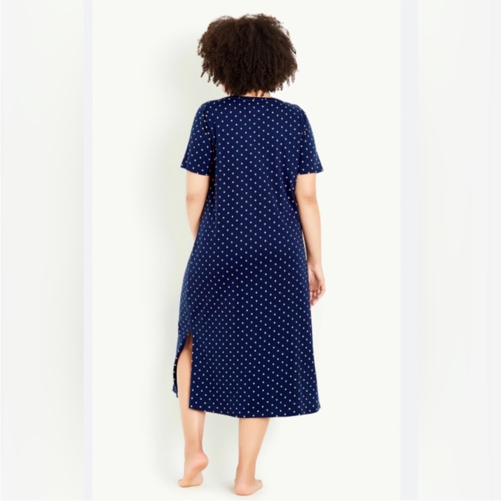 SLEEP by AVENUE NIGHTDRESS SPOT. NAVY and CORAL with SIDE SLIT- SIZE 22/24 - Picture 2 of 3